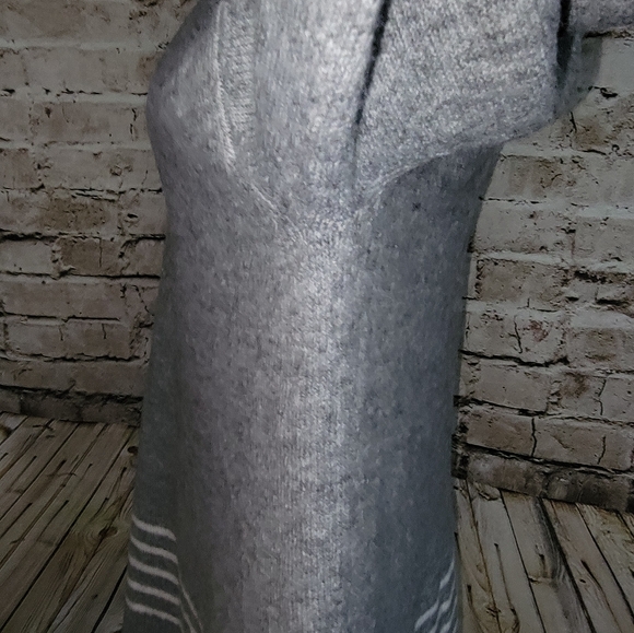 DKNY Sweater Size L Gray/Off White - Picture 5 of 8